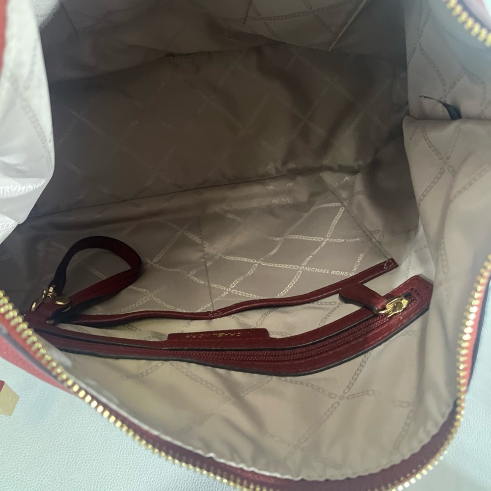 Michael Kors Lexington Brandy, Red Hobo Bag with Elegant Tassel - Picture 7 of 8